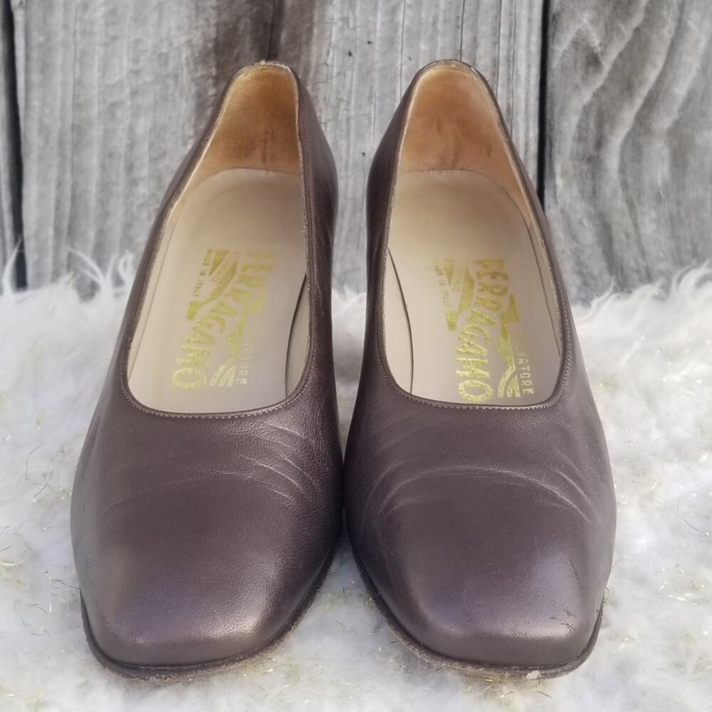 Brown Ferragamo Heels Size 6 Classic Leather Pumps Italian Shoes VTG 80s - Picture 2 of 12